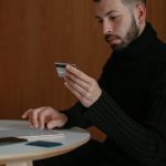 Защита банковских карт от скимминга с помощью специальных чехлов