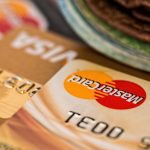 Риски использования поддельного номера телефона при оформлении банковской карты
