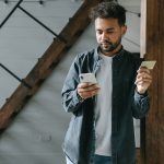 Банковские карты в Украине: как купить и использовать