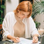 Банковская карта для ребенка: как выбрать и купить