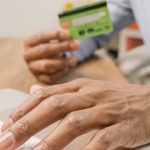 Как купить iPhone по банковской карте безопасно и легко