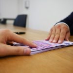 Как заказать банковскую карту без SMS-кода
