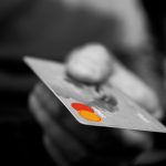 Риски и последствия приобретения банковской карты на левые паспортные данные